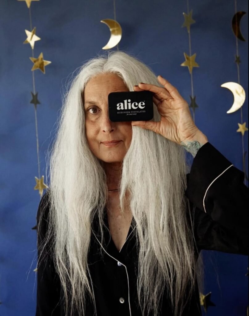 Alice Mushroom Chocolate